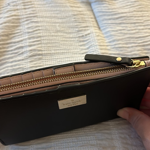 Authentic Kate Spade trifold Wallet - Picture 3 of 7